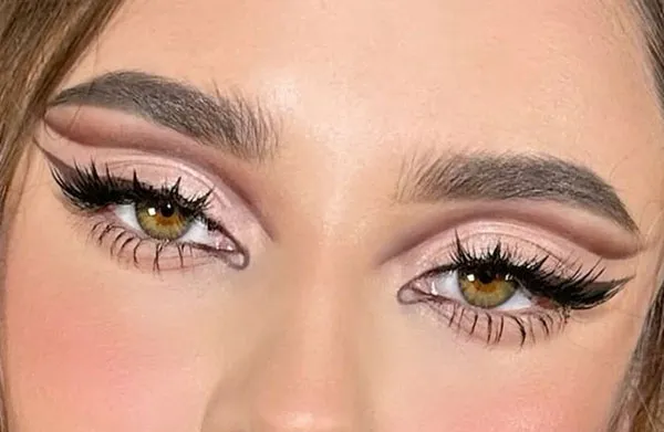 Attractive eye makeup photo 24