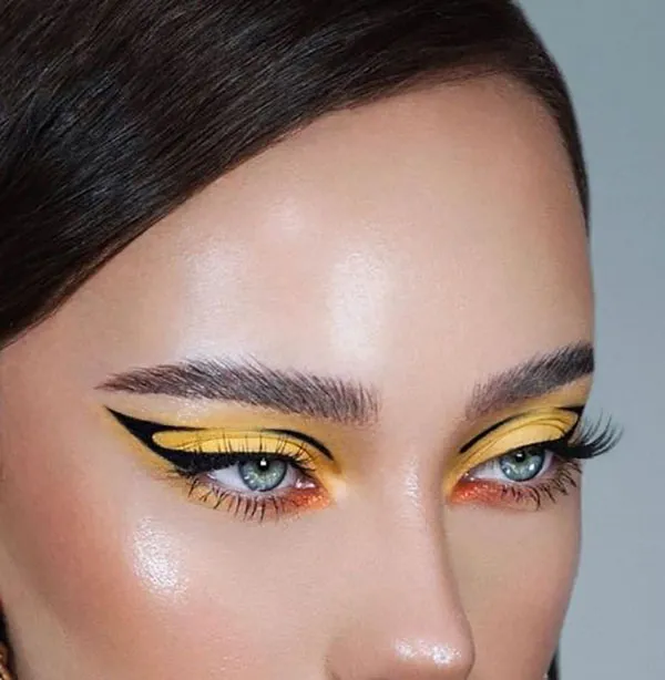 Attractive eye makeup photo 26