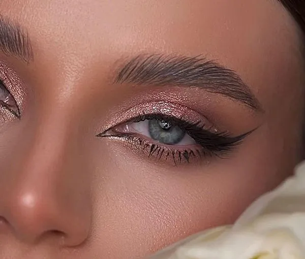 Attractive eye makeup photo 3