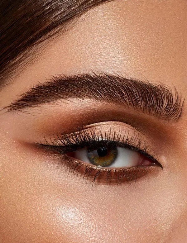 Attractive eye makeup photo 5