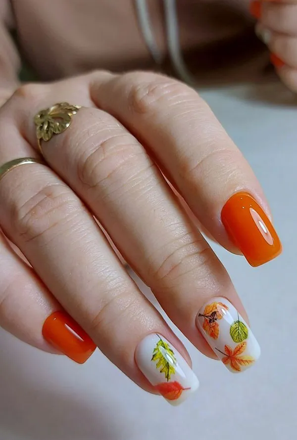 Autumn nail art model 17