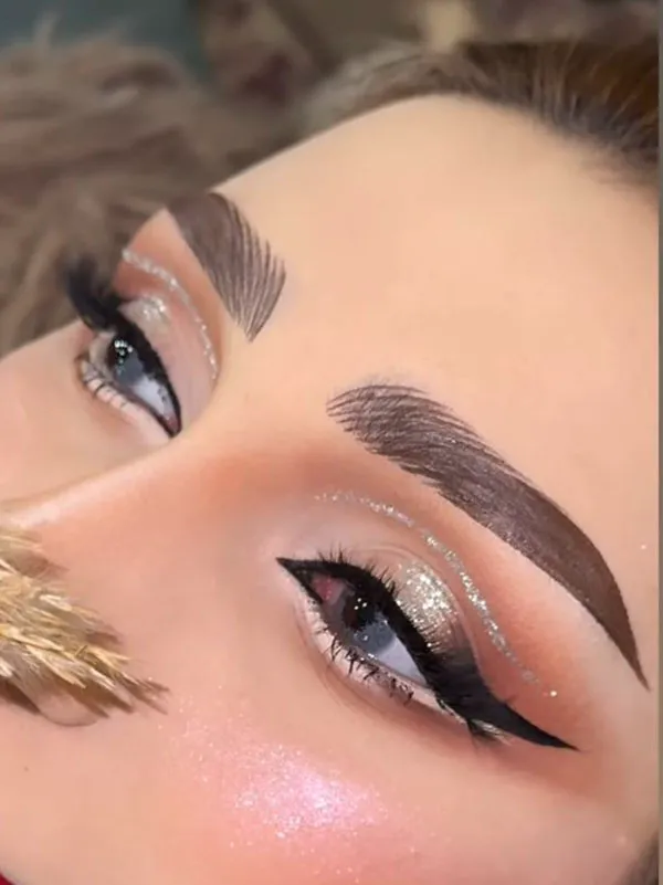 Bridal Shine Eyeshadow 23