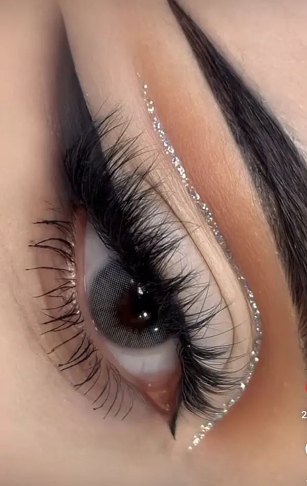 Bridal Shine Eyeshadow 24