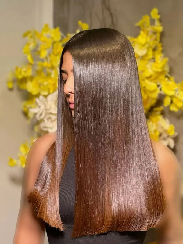 37 مدل رنگ مو خرمایی طبیعی؛ ایدههایی که به هر پوستی میاد! 17 Brown hair color 12
