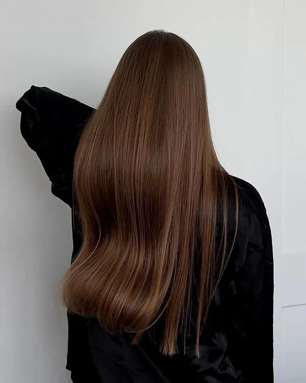 37 مدل رنگ مو خرمایی طبیعی؛ ایدههایی که به هر پوستی میاد! 29 Brown hair color 24