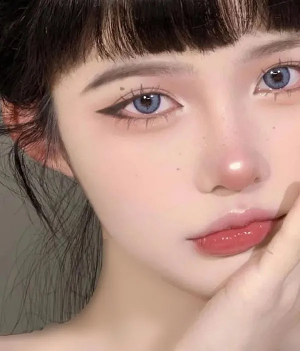 مدل میکاپ چینی دخترانه 2025؛ از لبهای گیلاسی تا رژگونه بامزه! 14 Chinese makeup 11