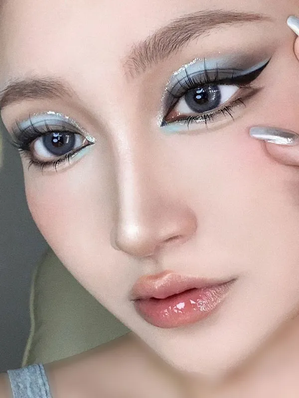 مدل میکاپ چینی دخترانه 2025؛ از لبهای گیلاسی تا رژگونه بامزه! 7 Chinese makeup 4