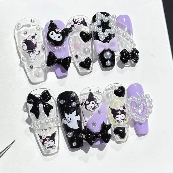 38 طرح ناخن مصنوعی کرومی ترند؛انتخابی برای دخترایی که عاشق دنیای فانتزین! 18 Chrome artificial nails 16