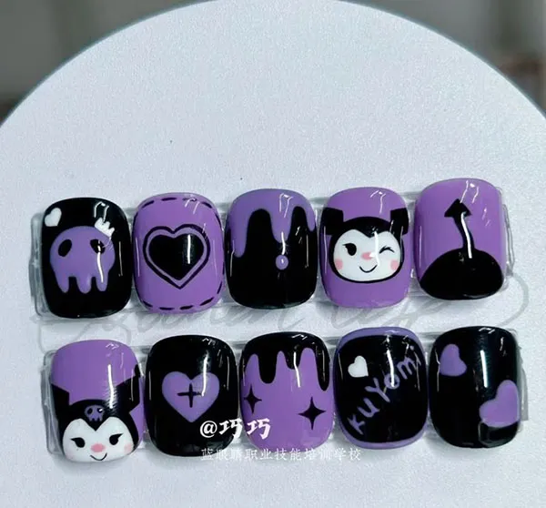 38 طرح ناخن مصنوعی کرومی ترند؛انتخابی برای دخترایی که عاشق دنیای فانتزین! 7 Chrome artificial nails 6