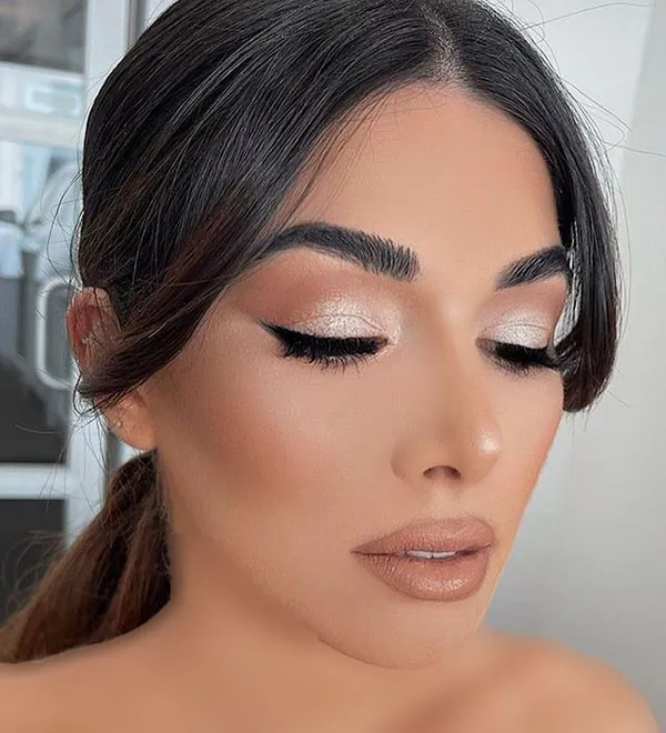 Classic makeup for girls 17