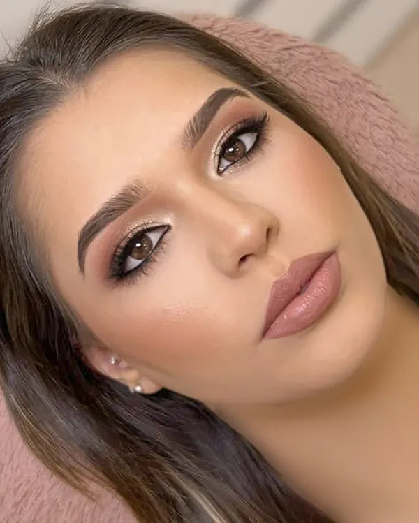 Classic makeup for girls 5