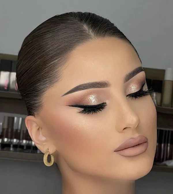 Classic makeup for girls 7