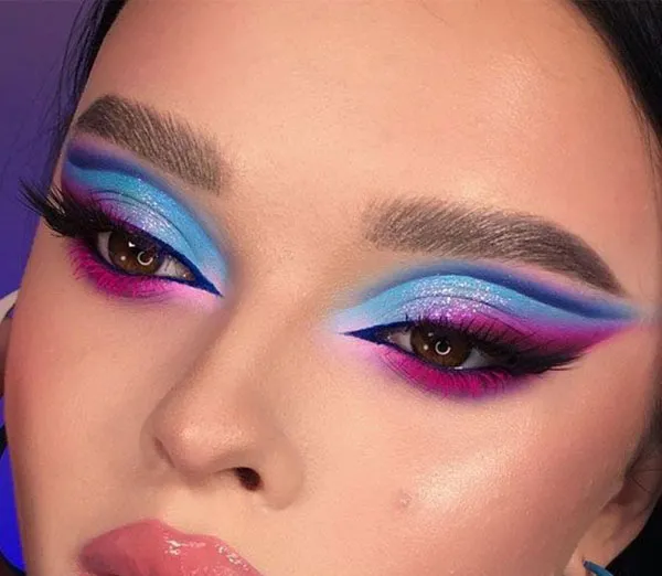 Color eye shadow model 1