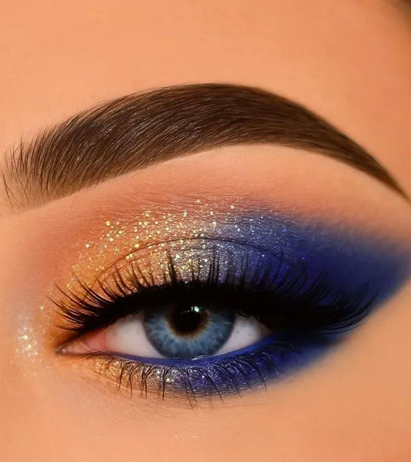 Color eye shadow model 12
