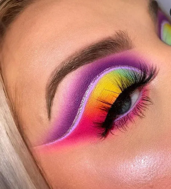 Color eye shadow model 14
