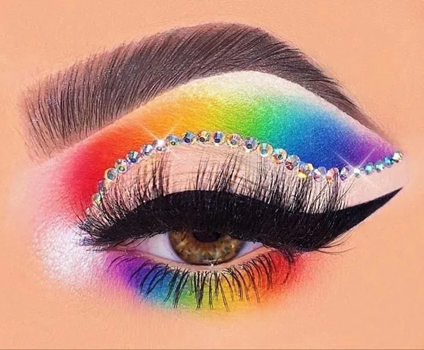 Color eye shadow model 24