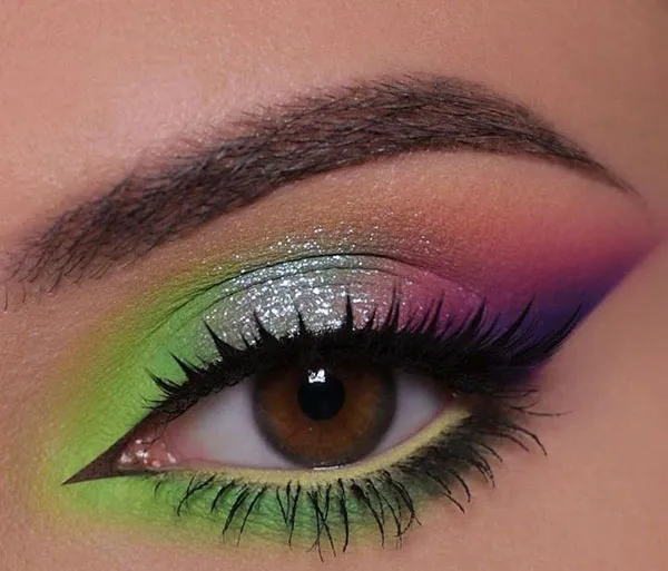 Color eye shadow model 27