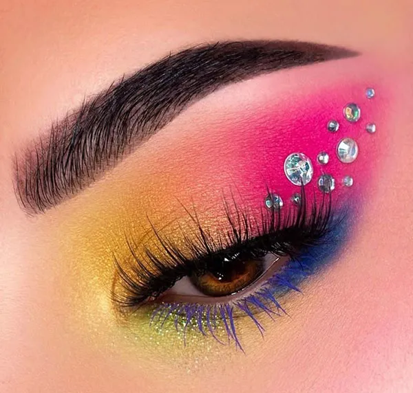 Color eye shadow model 5
