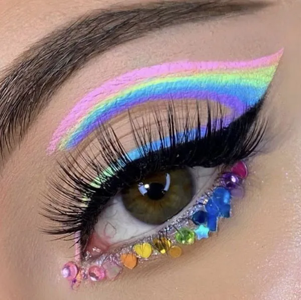 Colorful fantasy eyeshadow 12