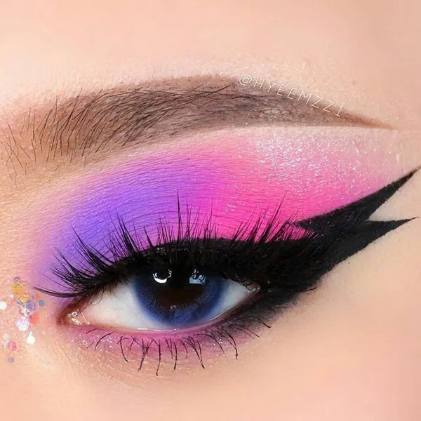Colorful fantasy eyeshadow 27