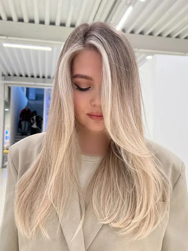 Cool beige hair color 30