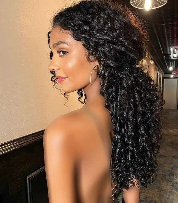 Curly hairstyle 30