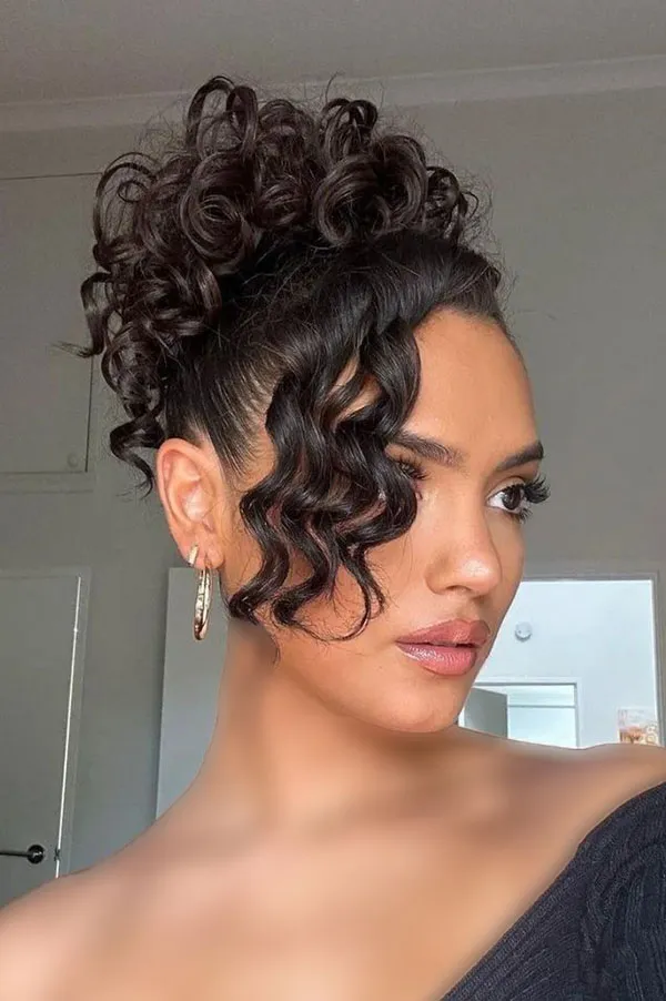 37 مدل مو فر جلو سر برای عروسی جدید؛ انتخاب محبوب بین دخترا ! 27 Curly hairstyle for the front of the head for a wedding 29