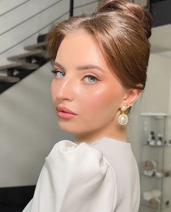 European makeup 27