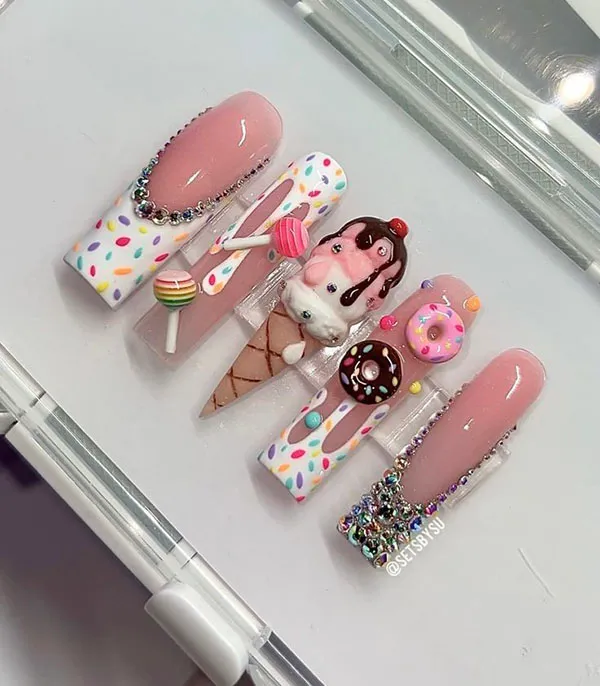 Fancy artificial nails 27