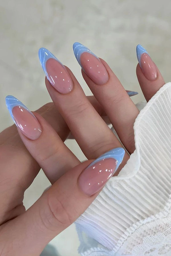 French chrome nails 4