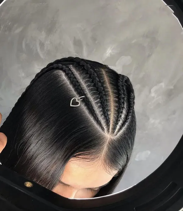 شیک ترین مدل بافت جلو مو؛ ترند 2025 برای استایل دخترونه و خاص! 10 Front hair weave model 6