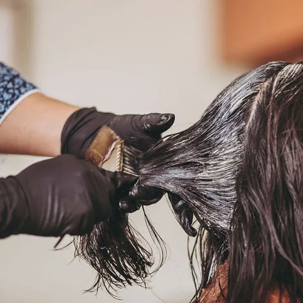 مراحل آموزش رنگ کردن مو در خانه که نتیجهش حیرتانگیزه! 11 Hair coloring tutorial at home 7