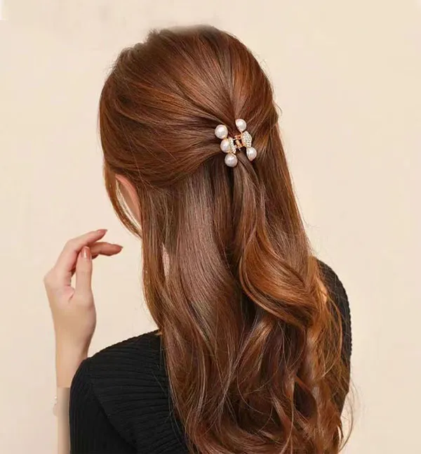 Hairstyle with decorative clip 6