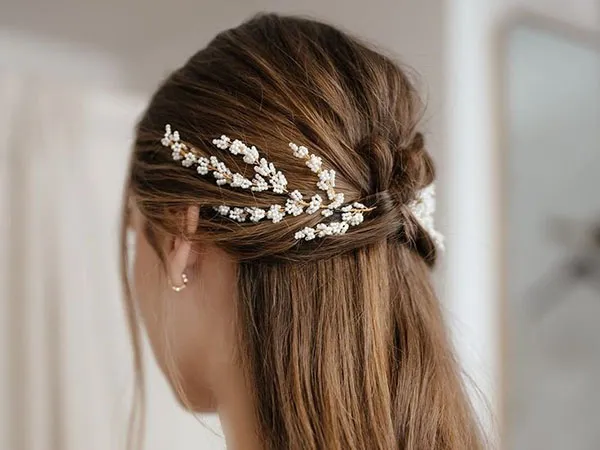Hairstyle with decorative clip 9