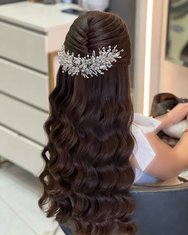 Half open hairstyle 4