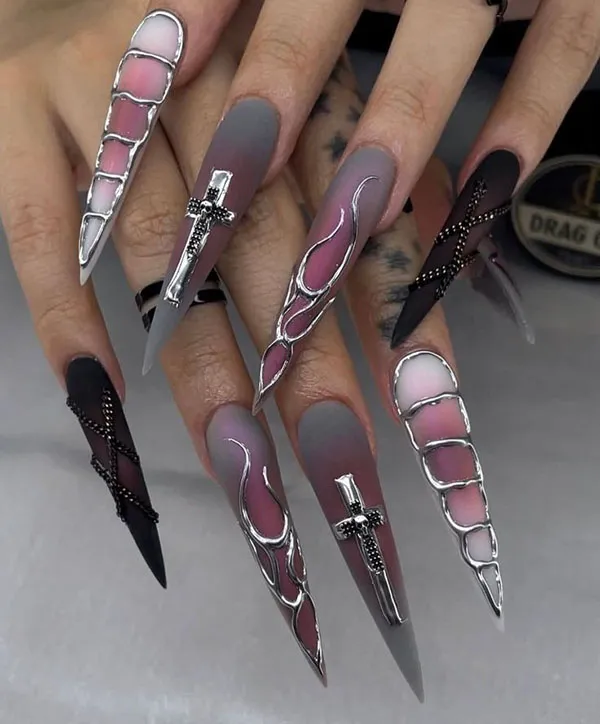 جدیدترین مدل ناخن مصنوعی خفن 2025 که توی اینستاگرام ترکوندن! 22 Huff artificial nails 18