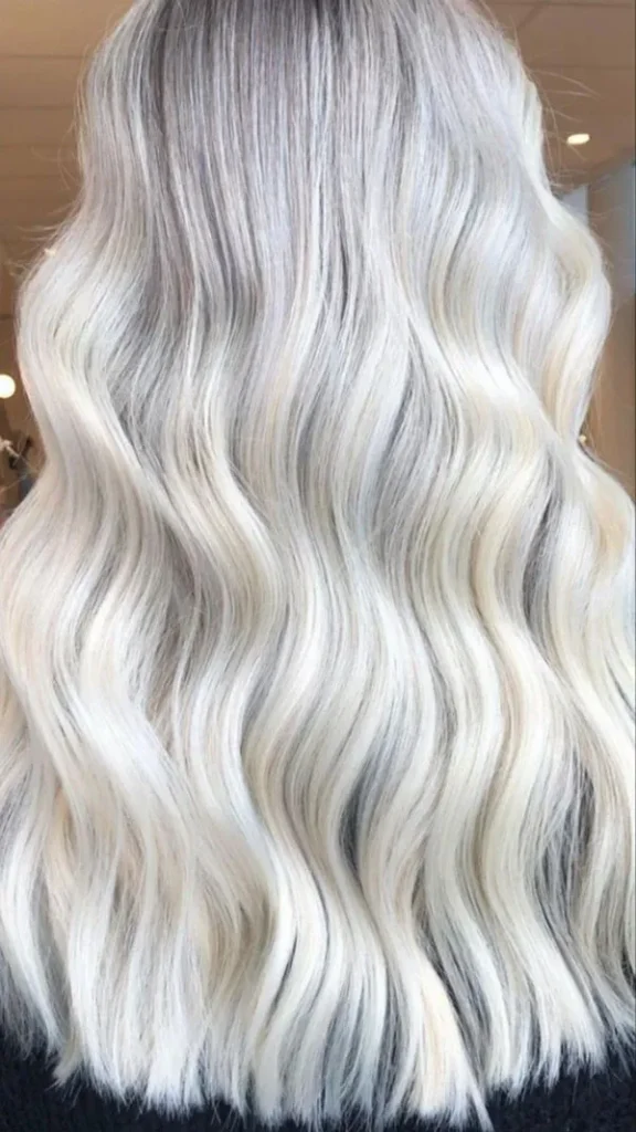 انواع ترکیب رنگ موی یخی زنانه؛ خنک، مدرن و ترند 2025 ! 16 Ice hair color combination 14