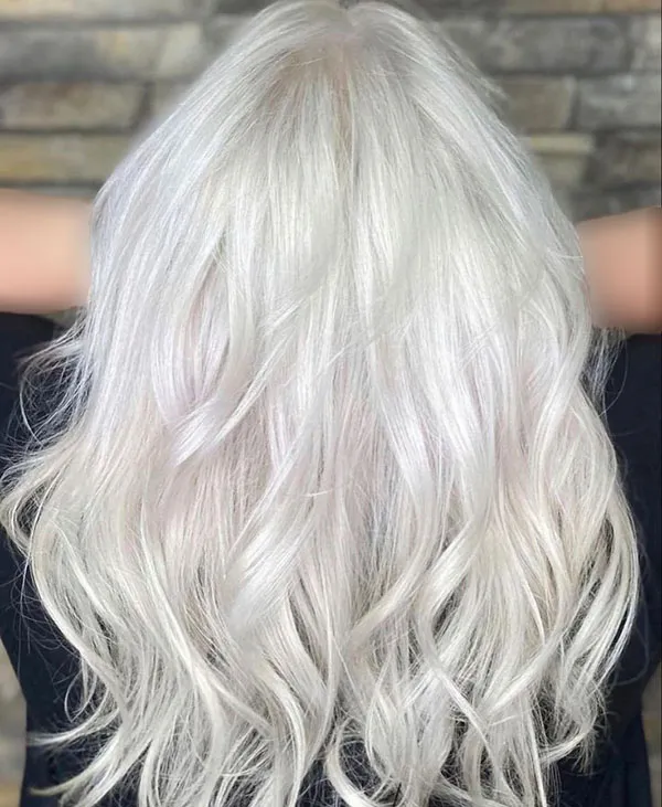 انواع ترکیب رنگ موی یخی زنانه؛ خنک، مدرن و ترند 2025 ! 7 Ice hair color combination 5