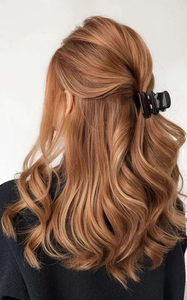 مدل رنگ فندقی روشن مو 2025؛ موهات مثل شکلات براق میشن 😍 17 Light hazel color 15