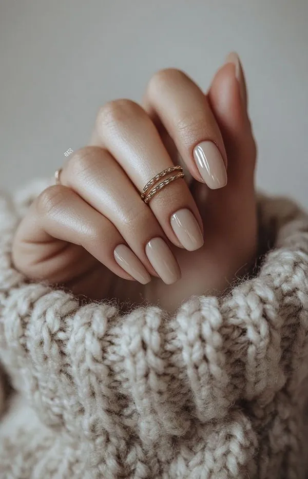 Nail manicure with varnish 16