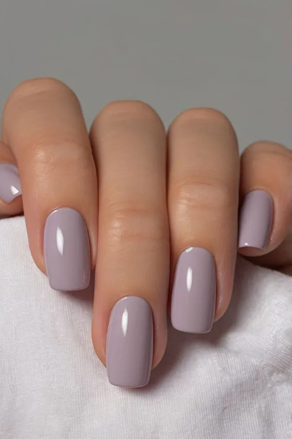 Nail manicure with varnish 3