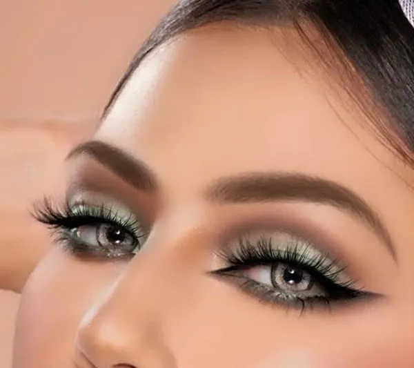 New eyeshadow model 12