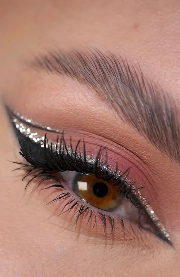 اموزش سایه چشم جدید 2025؛ مرحلهبهمرحله یاد بگیر، از مدلهای کیوت تا لاکچری! 14 New eyeshadow tutorial 12