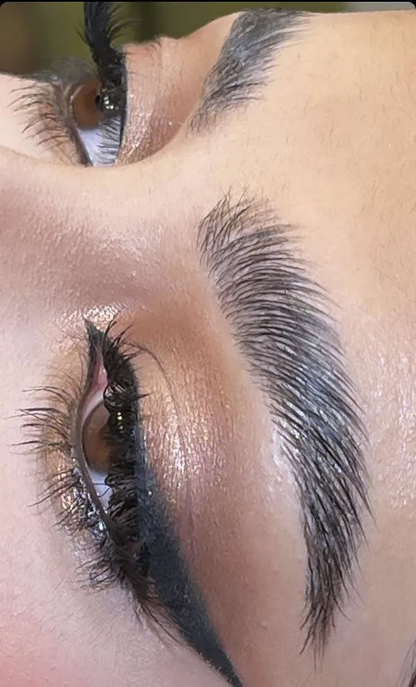 اموزش سایه چشم جدید 2025؛ مرحلهبهمرحله یاد بگیر، از مدلهای کیوت تا لاکچری! 35 New eyeshadow tutorial 33