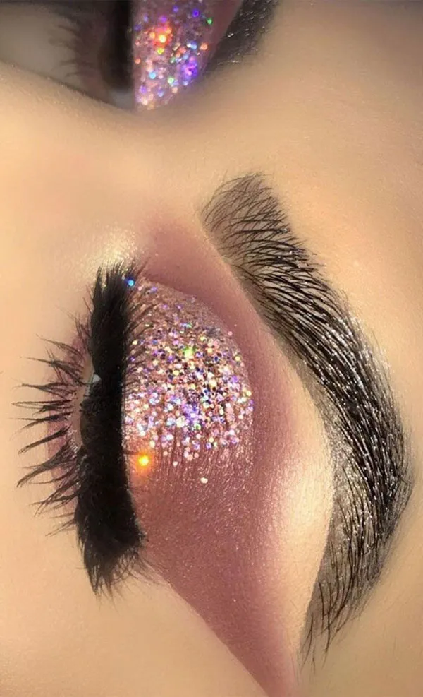 اموزش سایه چشم جدید 2025؛ مرحلهبهمرحله یاد بگیر، از مدلهای کیوت تا لاکچری! 8 New eyeshadow tutorial 5