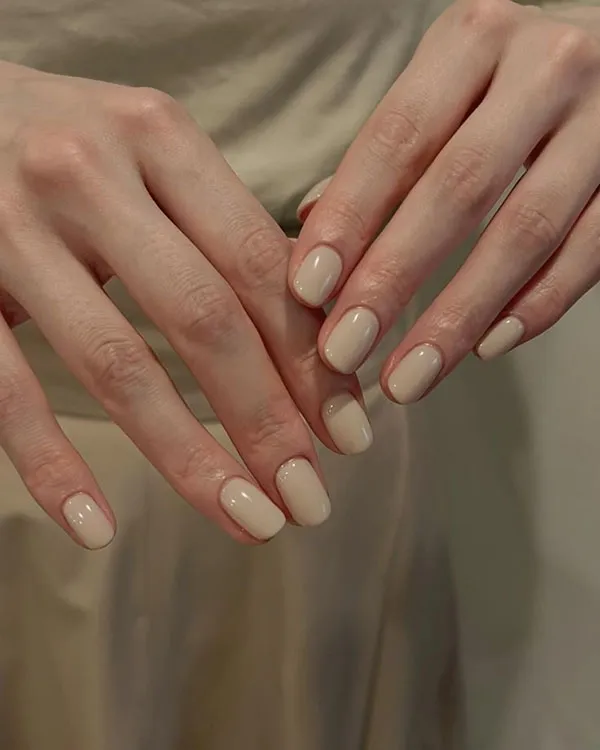 جدیدترین مدل ناخن رنگ های نود 1404؛ رنگای آرومی که ناخناتو زیباتر میکنه! 20 Nude nail designs 18