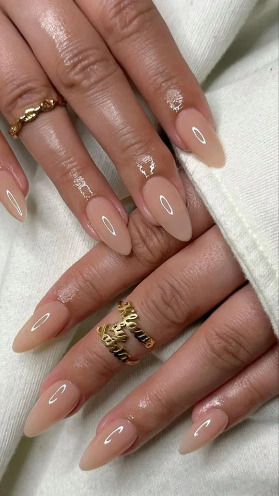 جدیدترین مدل ناخن رنگ های نود 1404؛ رنگای آرومی که ناخناتو زیباتر میکنه! 28 Nude nail designs 25