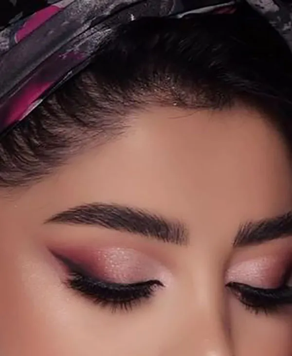 Pink eye makeup 15