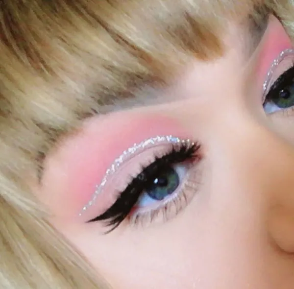 Pink eye makeup 16