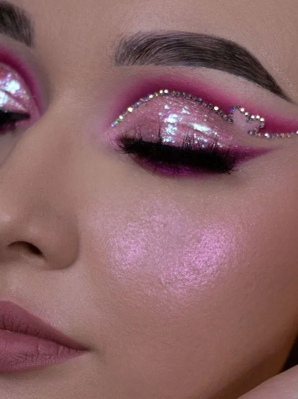 Pink eye makeup 26